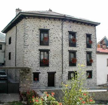 Apartamentos Casa Isabale Biescas  Dış mekan fotoğraf